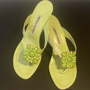 Manolo Blahnik Thong Heeled Sandals  Green Leather  Size 7.5 Women’s shoes